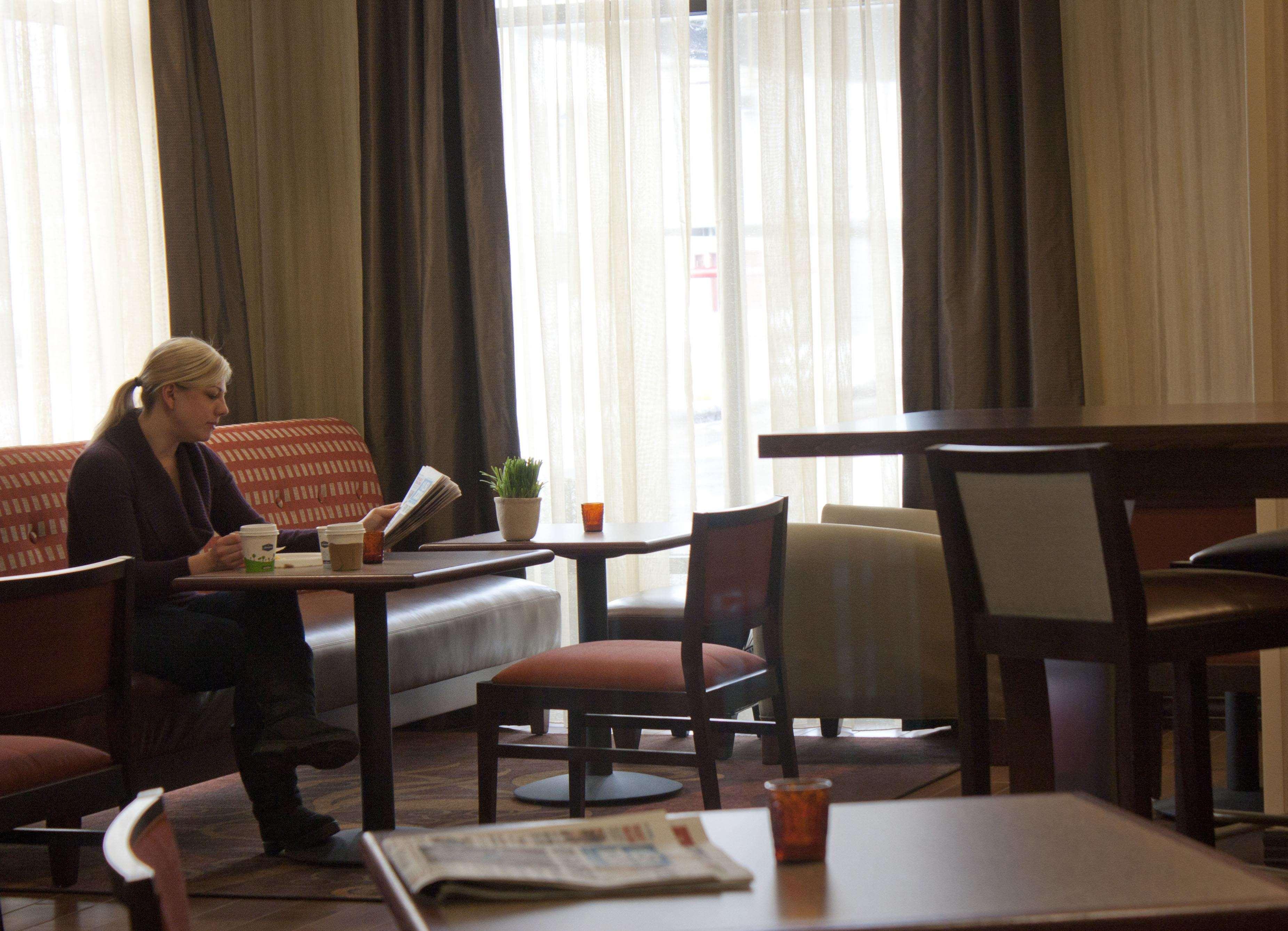 Hampton Inn - Burlington Restaurant photo