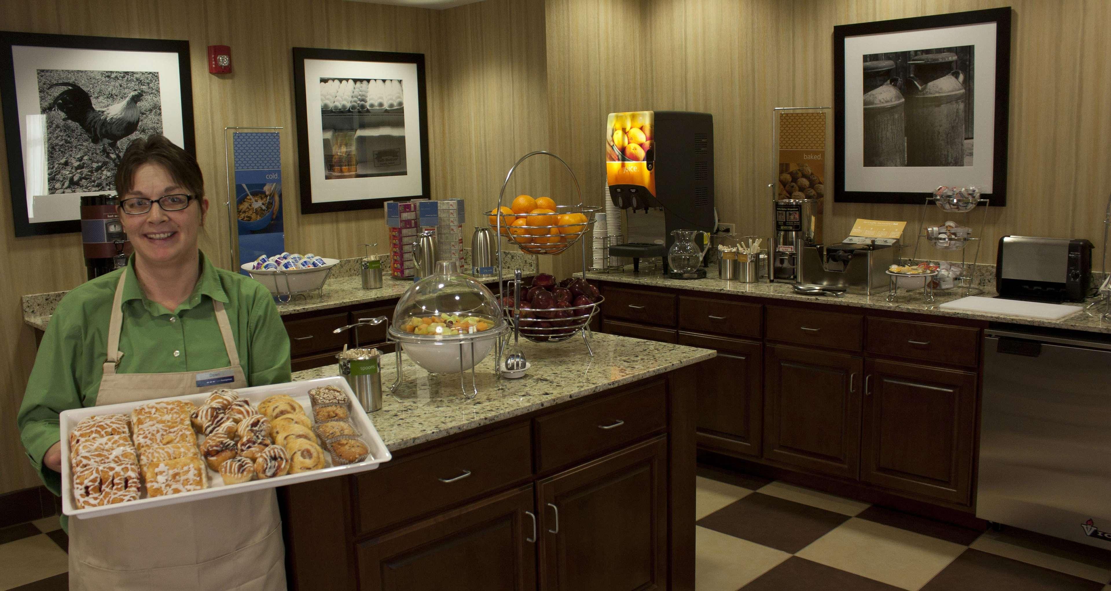Hampton Inn - Burlington Restaurant photo